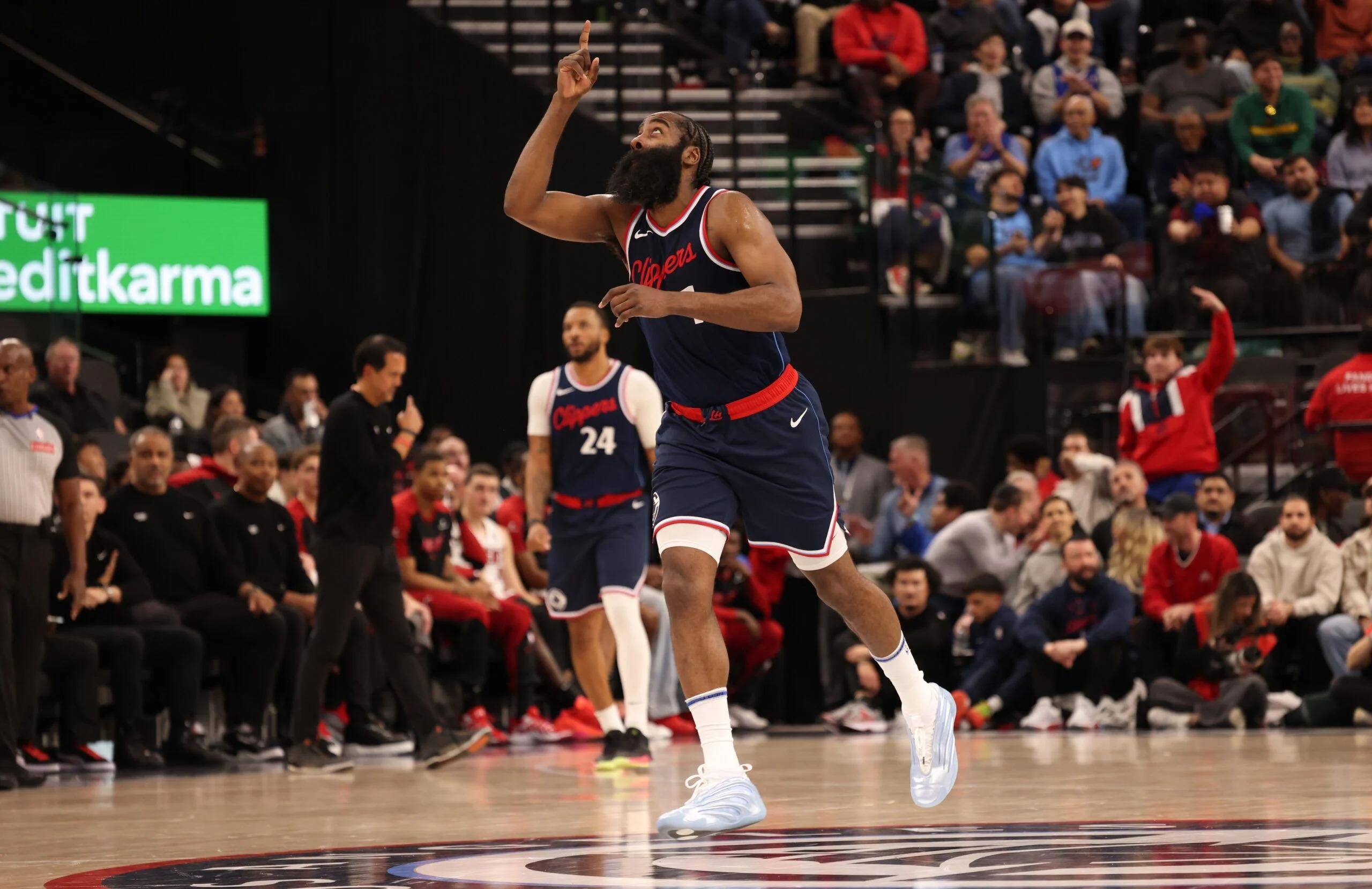 关于快船爆发新星，险胜刷新纪录，哈登球队迎来希望！的信息